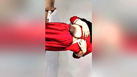 Indian solo chick is showing us how perfect her body is