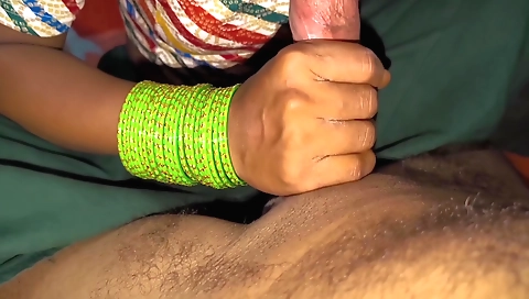 Indian babe sucks and gets creampie with a big dick