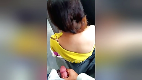 Indian girl enjoys her boyfriend fucking her from behind