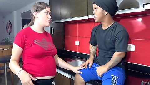 Amateur stepsister in a big ass video on the camera