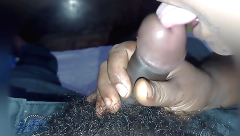 Indian maid gets deepthroat blowjob from her boyfriend