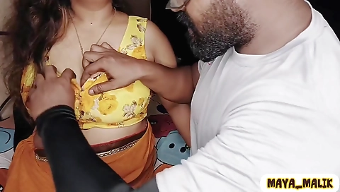 Indian busty teen video with a sexy body and big tits