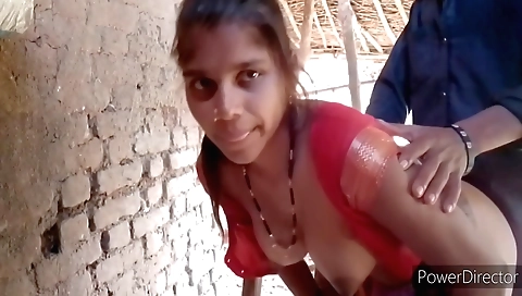Indian bhabni girl does what you would hope for dance