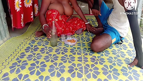 Indian girl cum on her booty in front of the camera