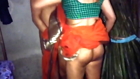 Amateur wife sucks her hubby's dick and gets fucked