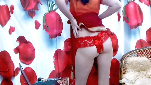 Indian girl wants to be paid for a sex and seduces a guy