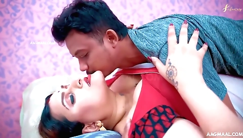 Stepmommy with big boobies gets fucked hard in the bed