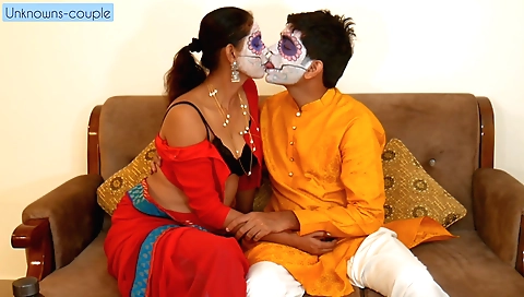 Indian actress fucked by her big cock in the homemade video