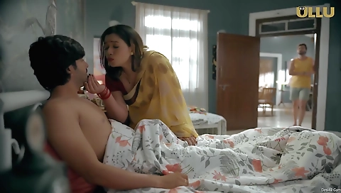 Brunette teen Dunali (season 2 - 1) loves to explore the net