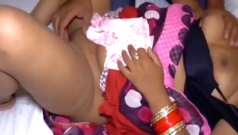 Indian teen has no problem with her pussy getting fucked