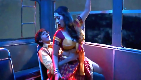 Indian hottie gets her pussy fucked by her boyfriend