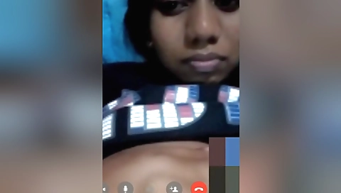 Today Exclusive- Sexy Lankan Girl Showing Her Boobs On Video Call 1