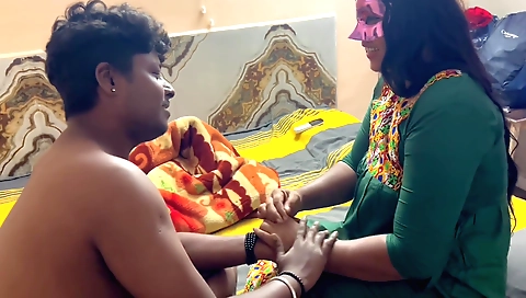 Playing with stepsister's dick in a hot amateur clip