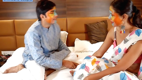 Sali priya with her sexy body moves around in hd video