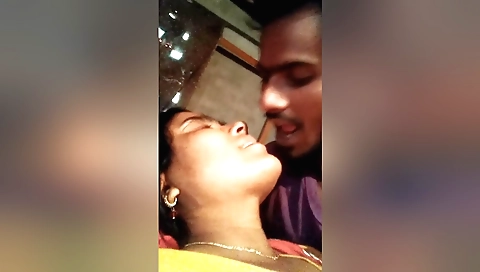 I am giving a good blowjob to a dude in homemade video