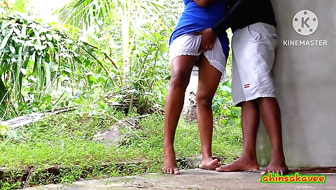 Amateur brunette hottie in the rain gets fucked outdoors