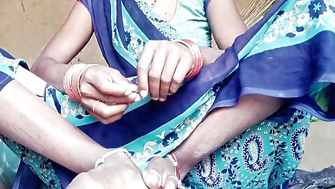 Indian chick rides on her man in the missionary pose