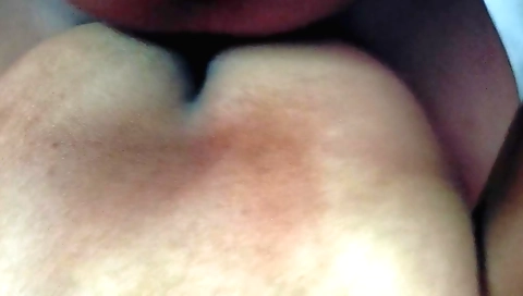 Indian hottie shows off her nice booty in the hd video