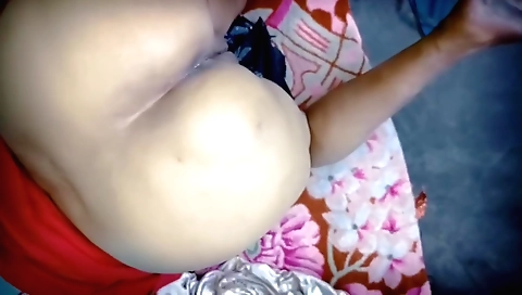 Indian aunty ki chudai xhamast aunty ki chodhy utthay kar doggy style