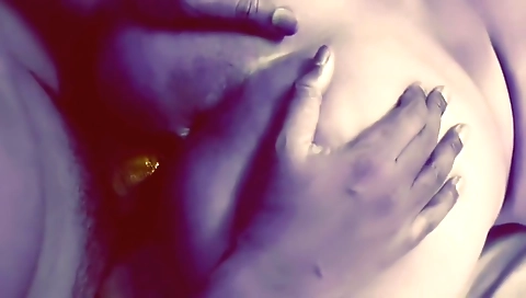 Indian babe gets fucked in her cunt in amateur sex video