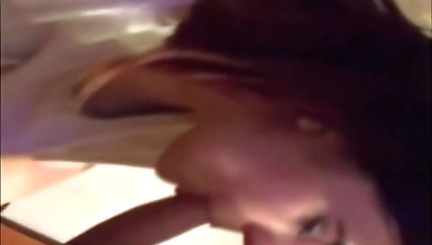 Indian video cam shows a brunette girl with a hot body