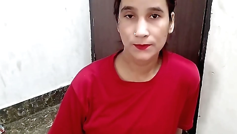 Indian woman in a white dress in amateur solo video