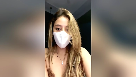 Live While Plugging Pussy On The Phone Of Ex-girlfriend Spread