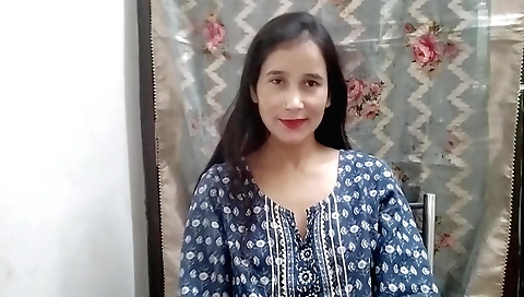 Indian woman in a black outfit is going to get fucked