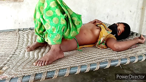 Indian amateur hairy girl with a big ass rides a big dick