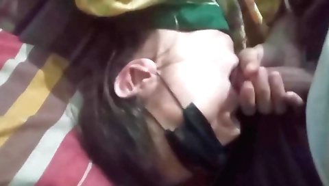 Indian girl makes her boyfriend cum on her hairy pussy