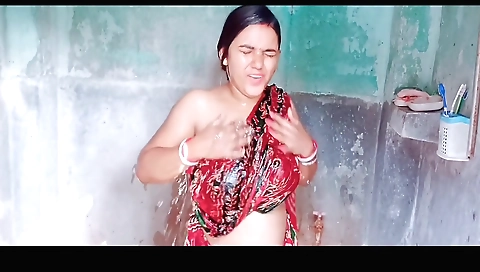 My neighbor's wife is showing her big boobs in the shower