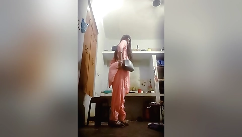 A hot homemade video with a sexy woman with naked body