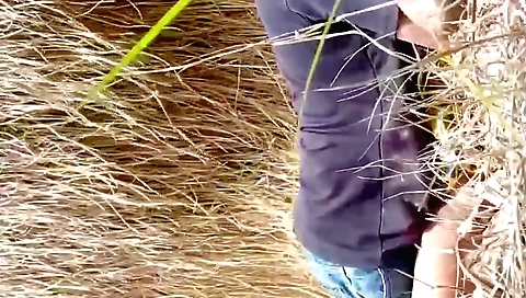 Hot outdoor sex video with a gorgeous brunette girl