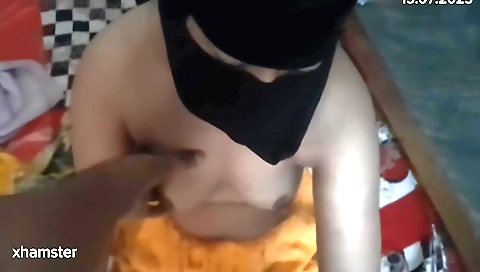 Indian teen with tight pussy makes an amateur porn video