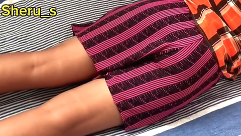 Indian bigass sex video with a sexy blonde in the bed