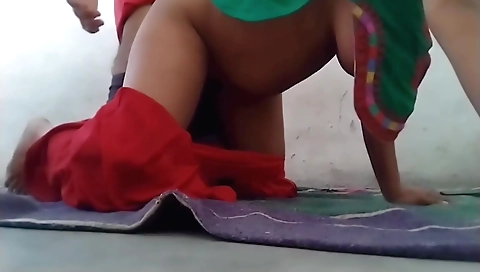 Indian woman gets fucked in her tight cunt in amateur video