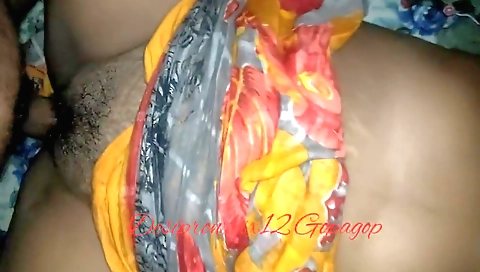 Indian chick with hairy pussy gets her pussy fucked