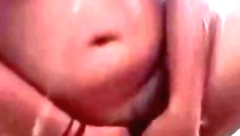 Desi Indian Bhabi Masturbating At Shower - Bengali Boudi