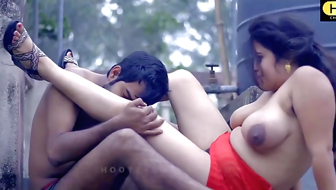 Indian with big boobs enjoying a nice outdoor sex spree