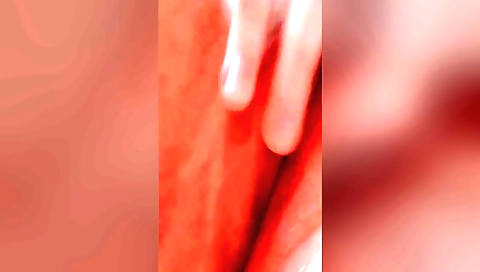 Indian girl wants to have her pussy fucked by a guy