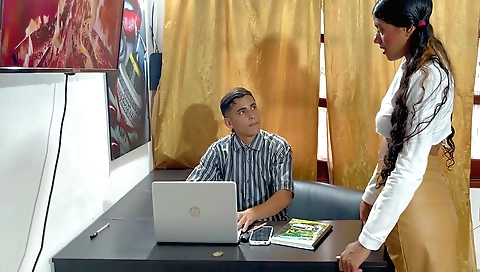 Hot brunette secretary gets me off with her nice ass